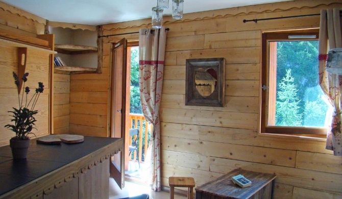 Studio cosy au centre de Val d’Isère avec balcon