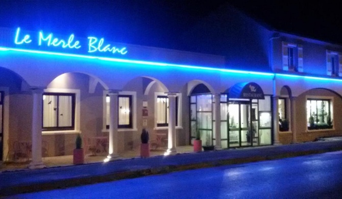 Le Merle Blanc Hôtel Logis