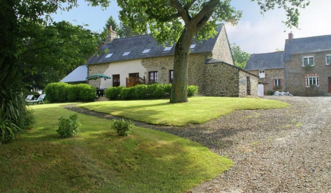 House with stunning views across the meadows 30min from Mont Saint Michel